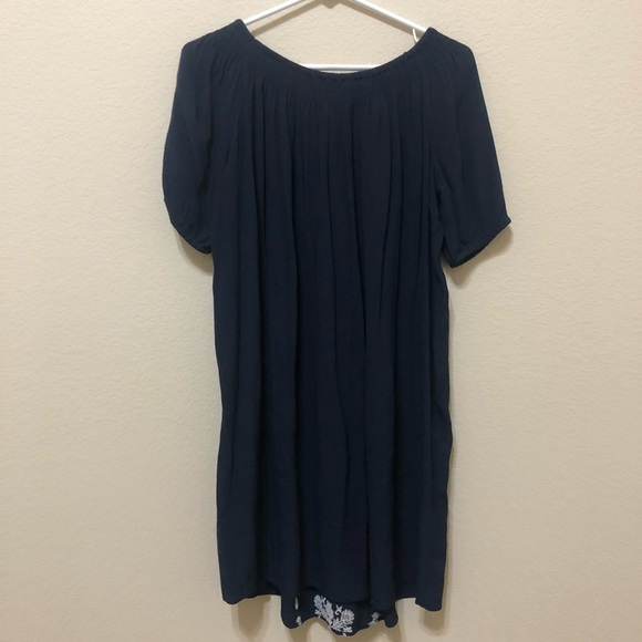 Off the Shoulder Dress - Picture 4 of 4